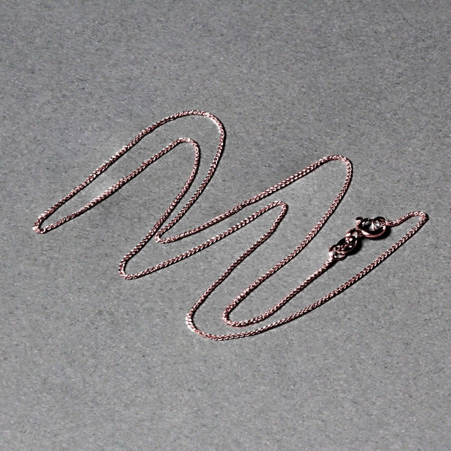 14k Rose Gold Diamond Cut Round Wheat Chain (0.70 mm)
